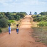 african-women-walking-along-road-2983081_1280